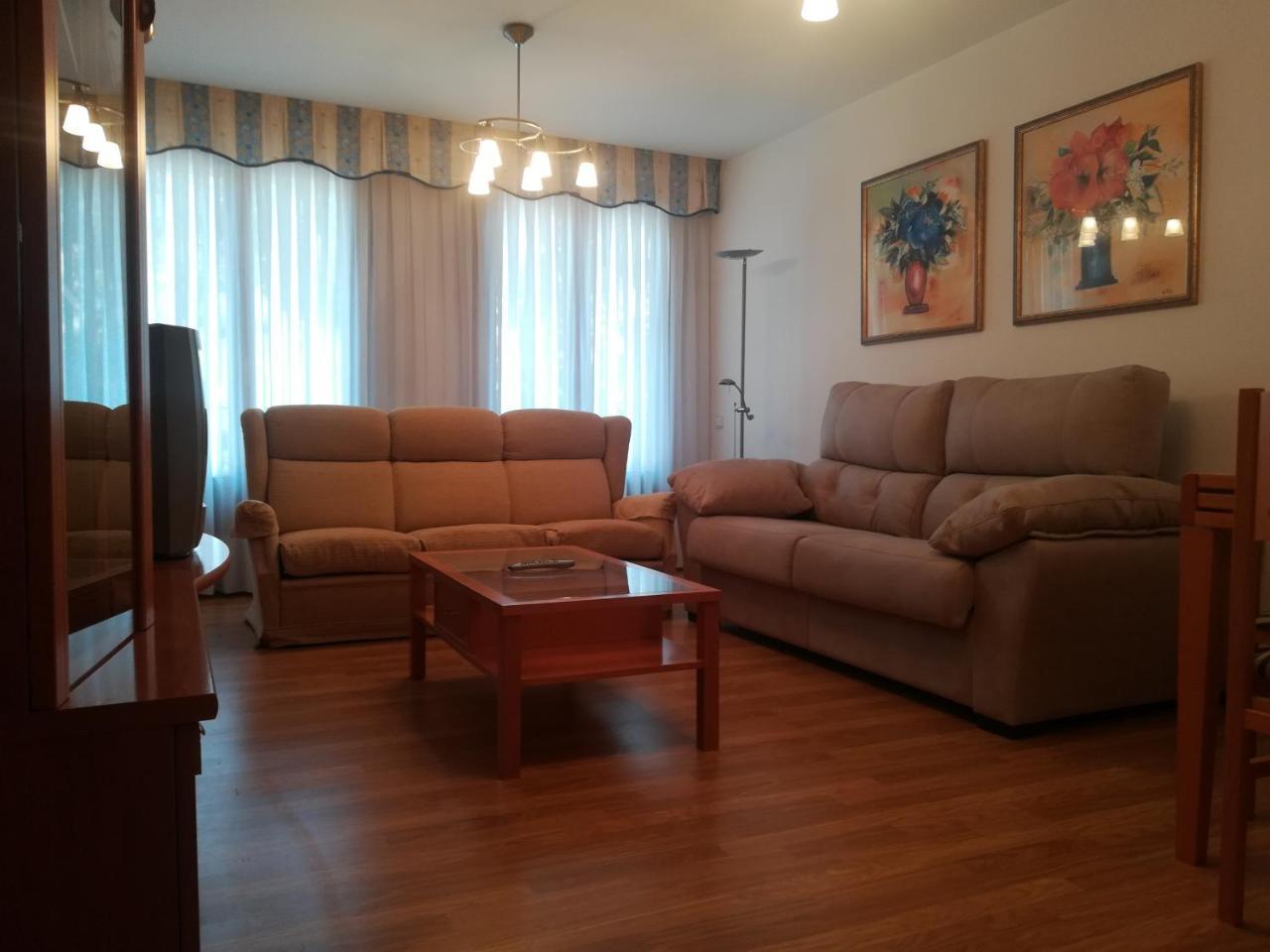 Apartamento "Paseo Del Sauco" Ezcaray Eksteriør bilde