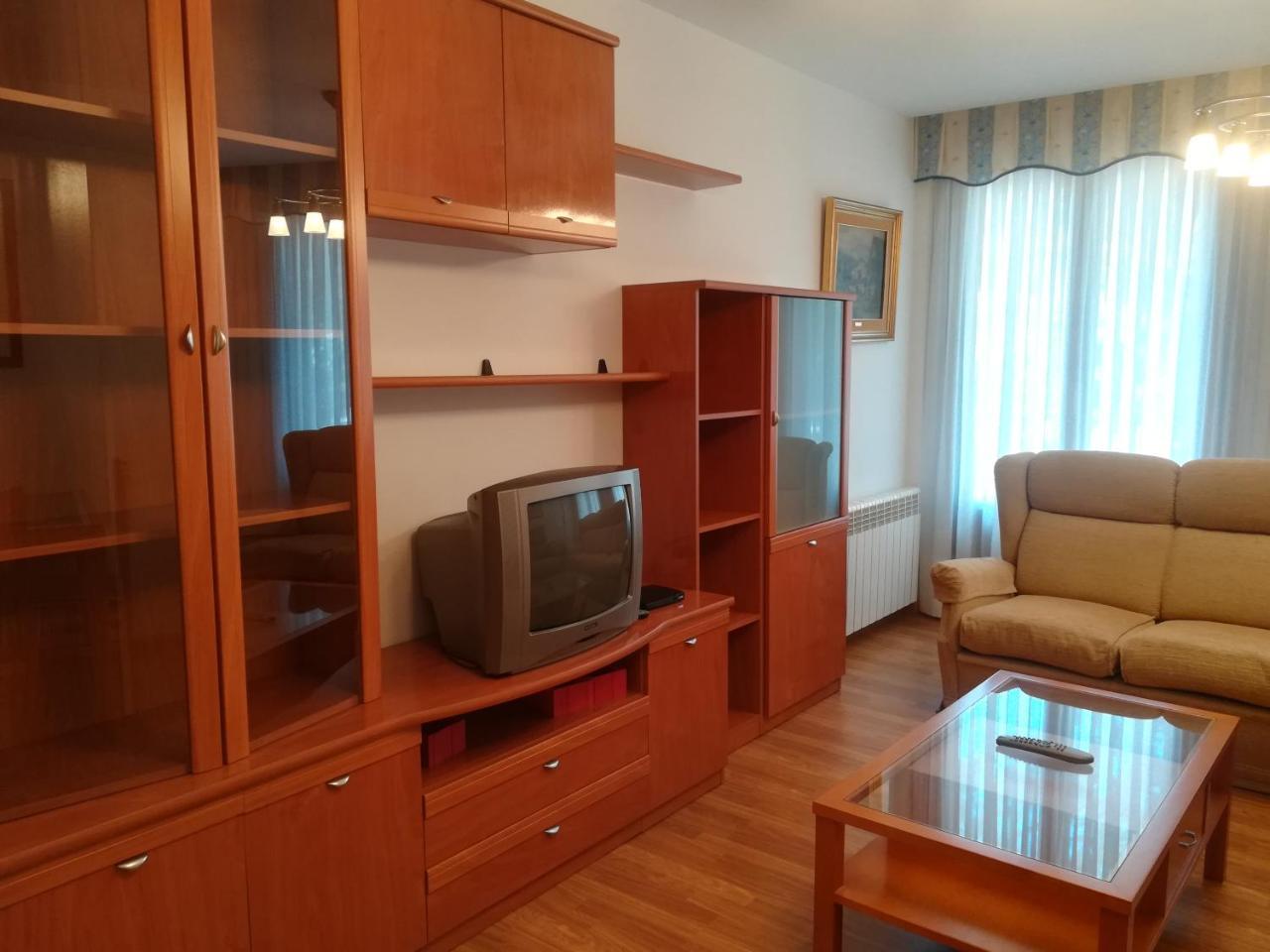 Apartamento "Paseo Del Sauco" Ezcaray Eksteriør bilde