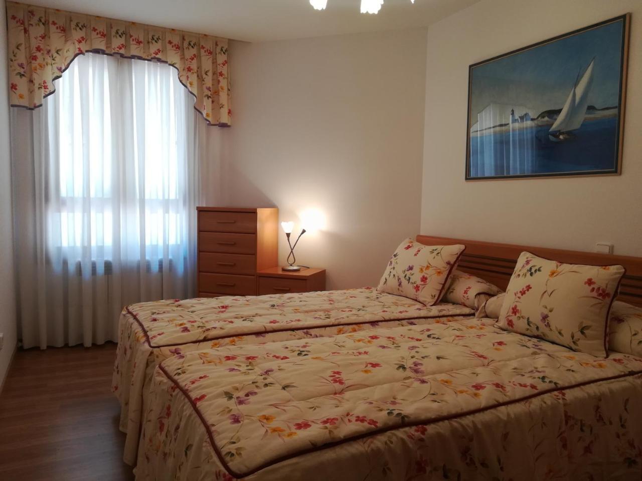 Apartamento "Paseo Del Sauco" Ezcaray Eksteriør bilde